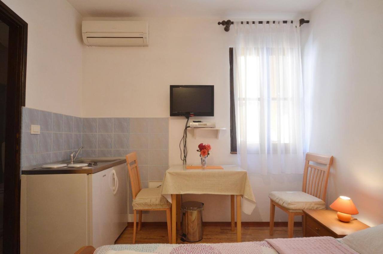 Andronella Studios Rovinj Zewnętrze zdjęcie